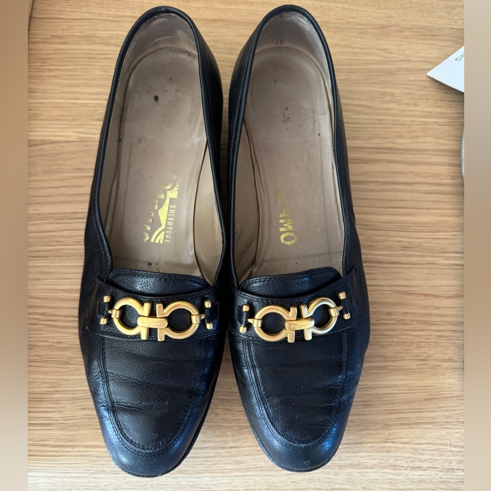 Ferragamo Black Flats